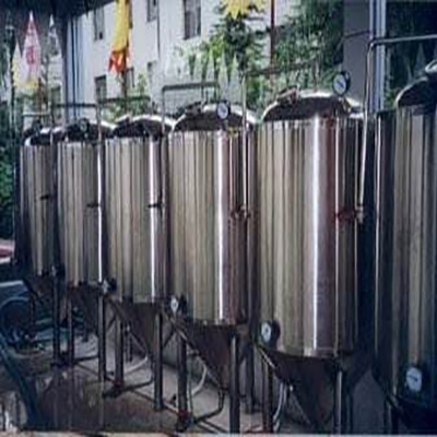 Equipment and technology of craft brewing beer